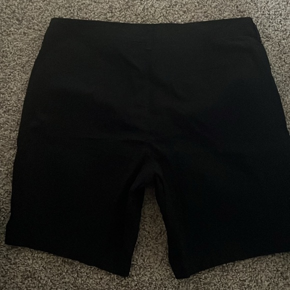 Aeropostale Shorts - Picture 2 of 3